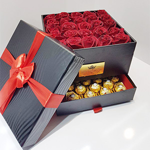 جعبه گل رز و شکلات  کد241