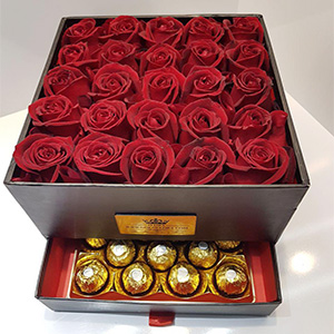 جعبه گل رز و شکلات  کد241